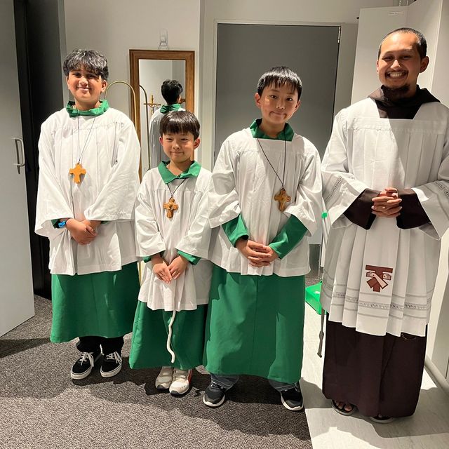 Servers and friars